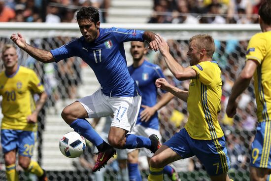 Football. UEFA Euro 2016. Italy vs. Sweden