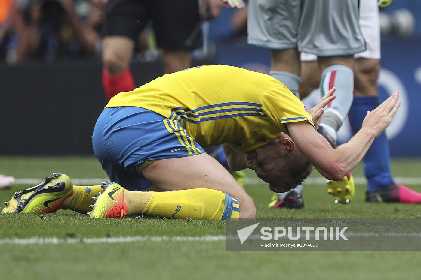 Football. UEFA Euro 2016. Italy vs. Sweden