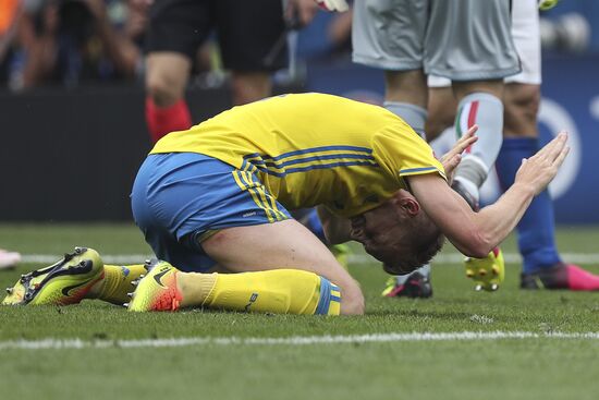 Football. UEFA Euro 2016. Italy vs. Sweden