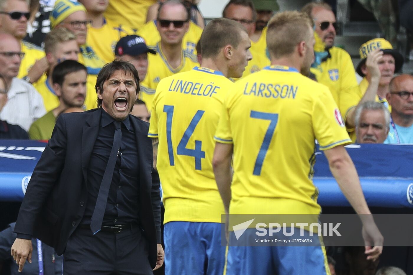Football. UEFA Euro 2016. Italy vs. Sweden