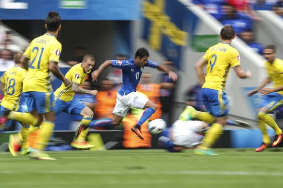 Football. UEFA Euro 2016. Italy vs. Sweden