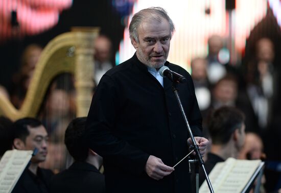 Valery Gergiev conducts Mariinsky Theater Symphony Orchestra at SPIEF