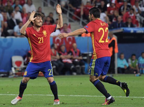 Football. 2016 UEFA European Championship. Spain vs. Turkey