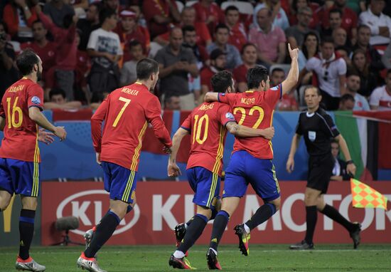 Football. 2016 UEFA European Championship. Spain vs. Turkey