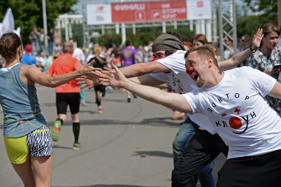 Run Around the Globe charity fun run in Moscow