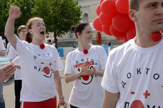Run Around the Globe charity fun run in Moscow
