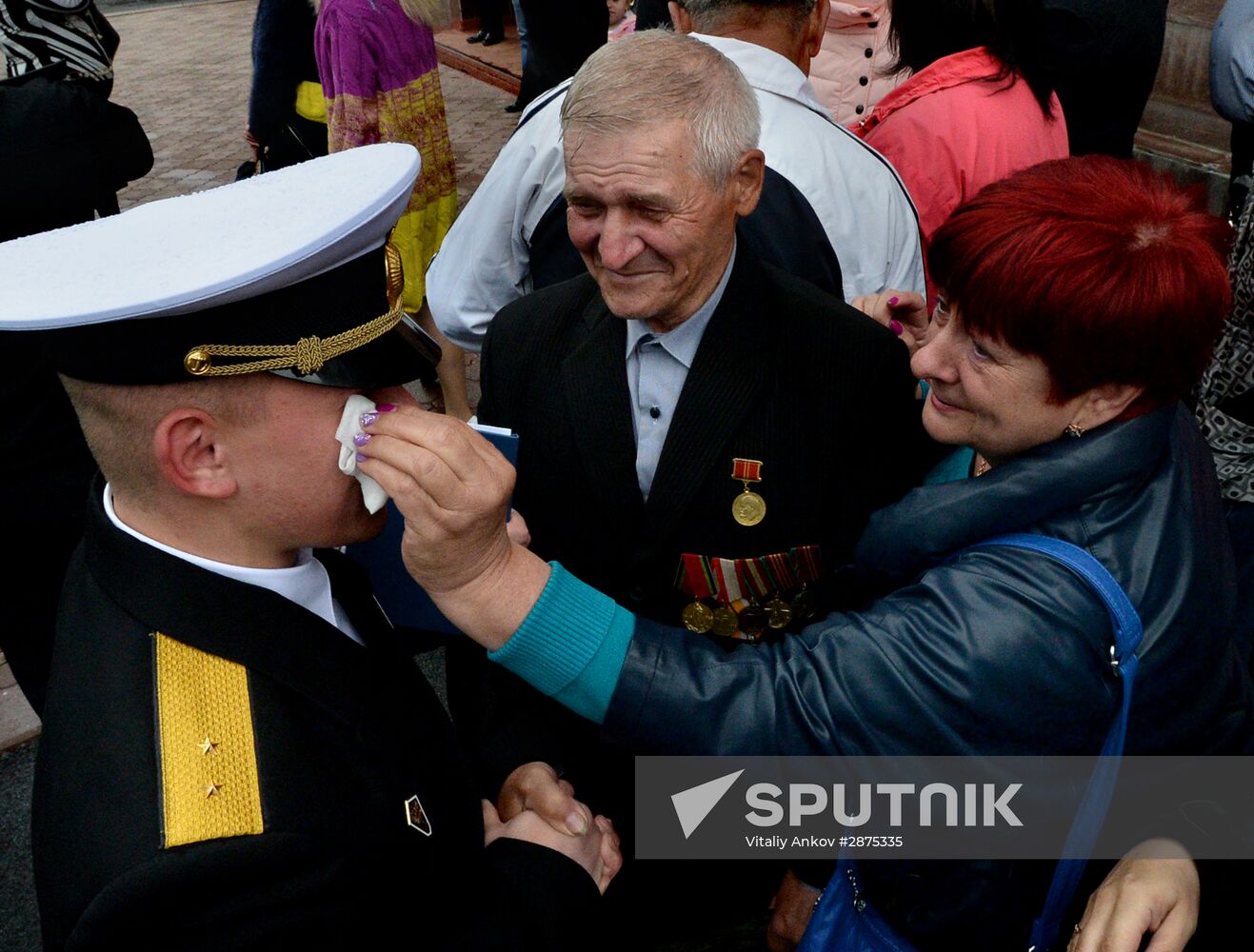 Warrant officers graduate from Makarov Pacific Naval School