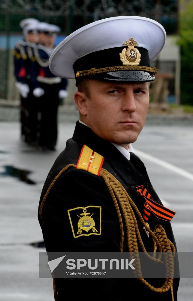 Warrant officers graduate from Makarov Pacific Naval School