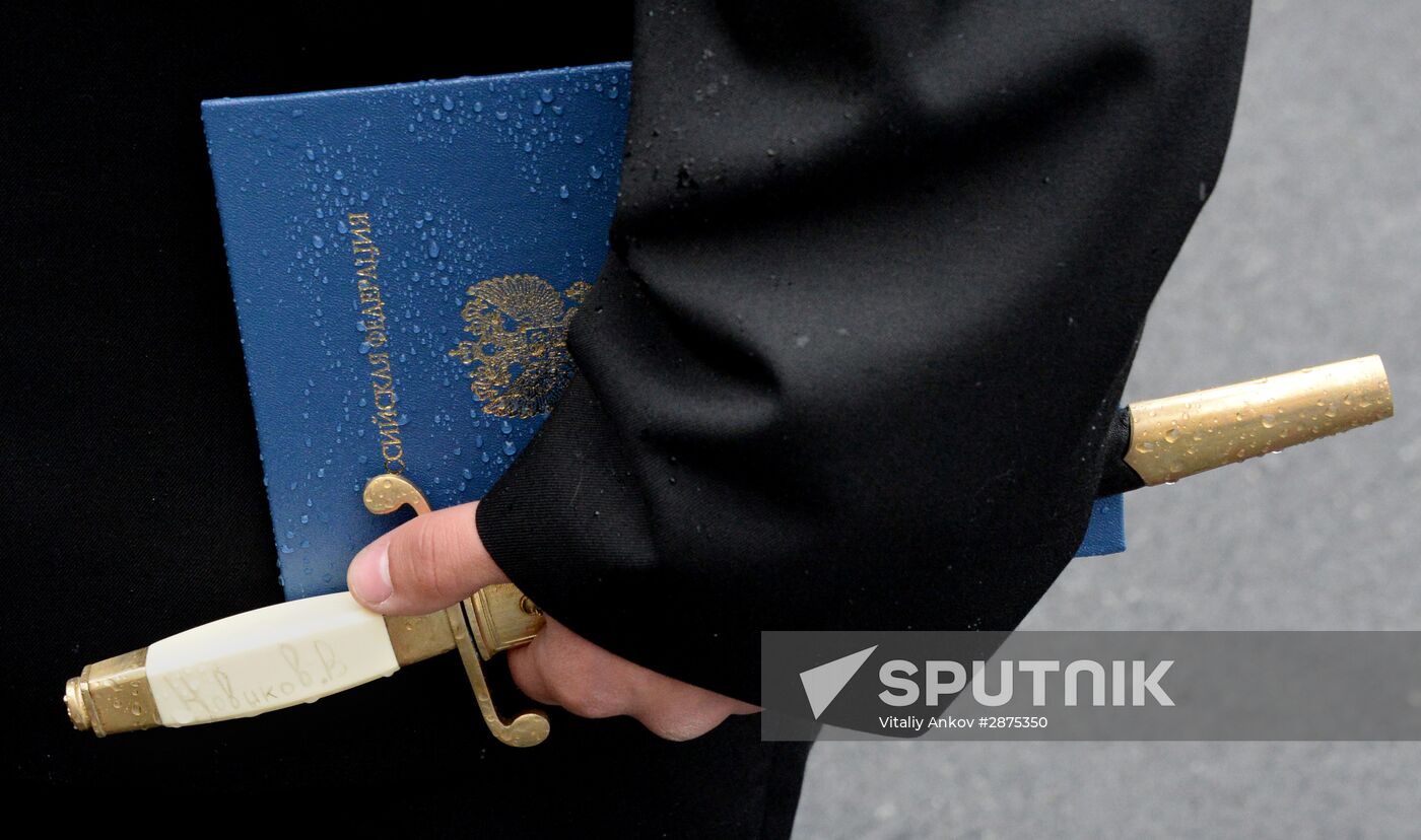 Warrant officers graduate from Makarov Pacific Naval School