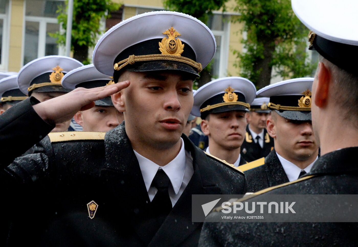 Warrant officers graduate from Makarov Pacific Naval School