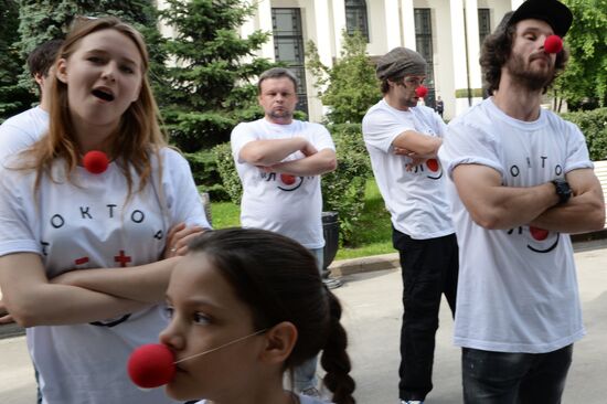 Run Around the Globe charity fun run in Moscow