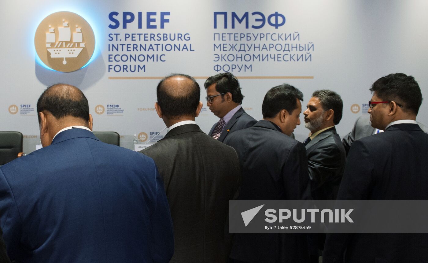SPIEF 2016: Russia–Bangladesh: An Era Of New Opportunities round table