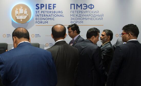 SPIEF 2016: Russia–Bangladesh: An Era Of New Opportunities round table