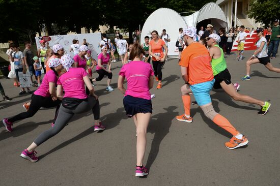 Run Around the Globe charity fun run in Moscow
