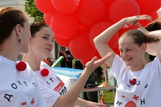 Run Around the Globe charity fun run in Moscow