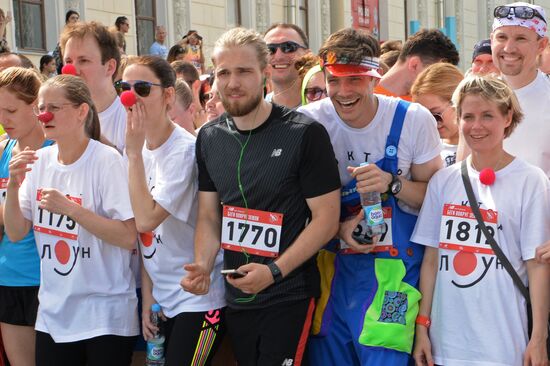 Run Around the Globe charity fun run in Moscow