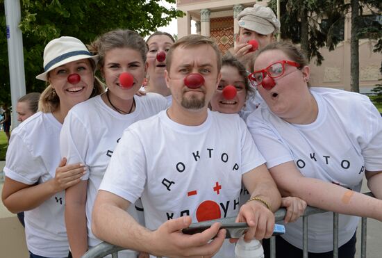 Run Around the Globe charity fun run in Moscow