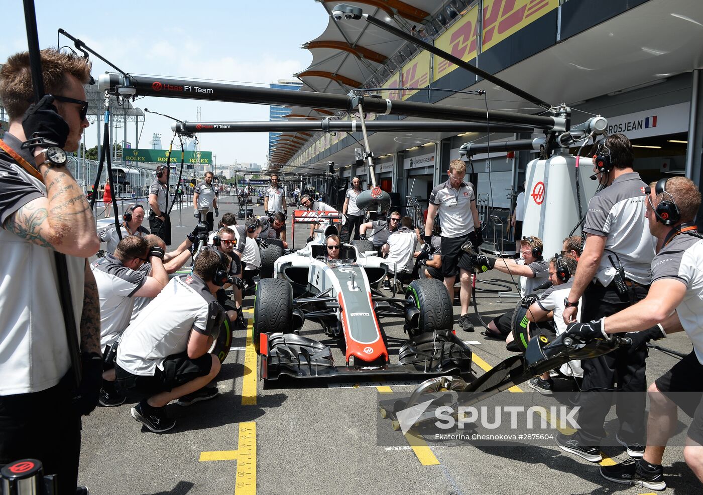 Car racing. Formula 1 Grand Prix of Europe. Qualification