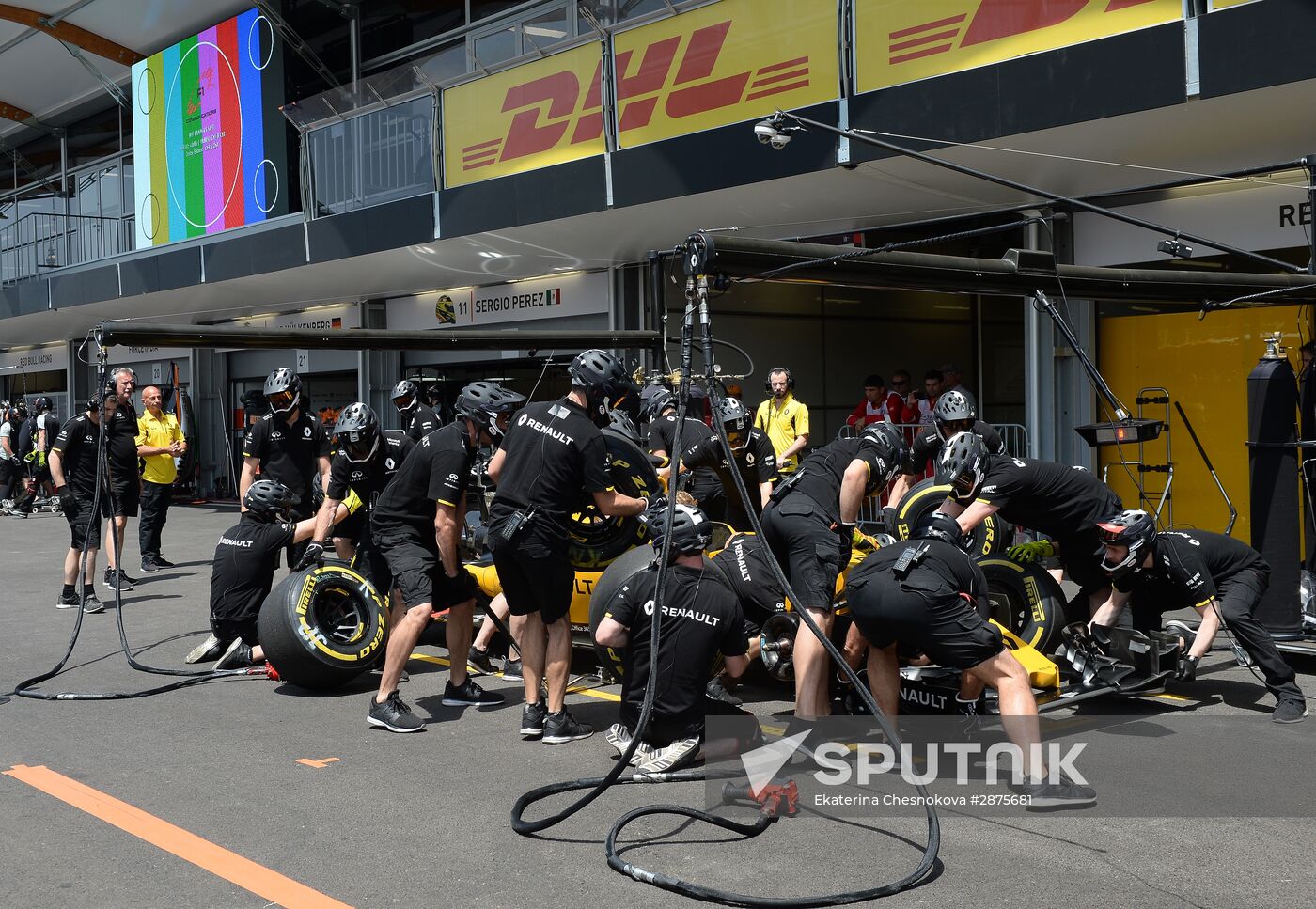 Car racing. Formula 1 Grand Prix of Europe. Qualification