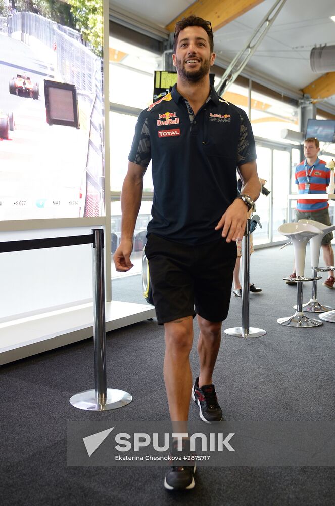Car racing. Formula 1 Grand Prix of Europe. Qualification