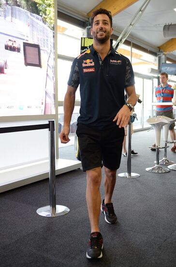 Car racing. Formula 1 Grand Prix of Europe. Qualification