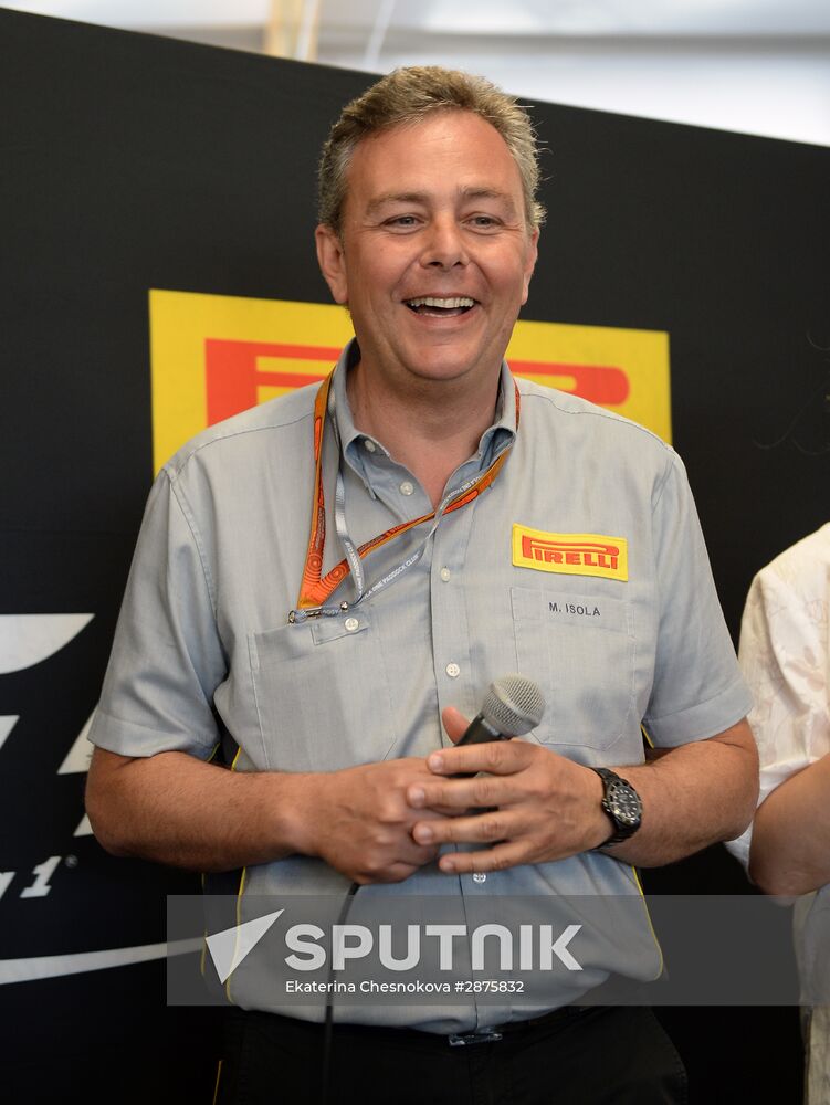 Car racing. Formula 1 Grand Prix of Europe. Qualification
