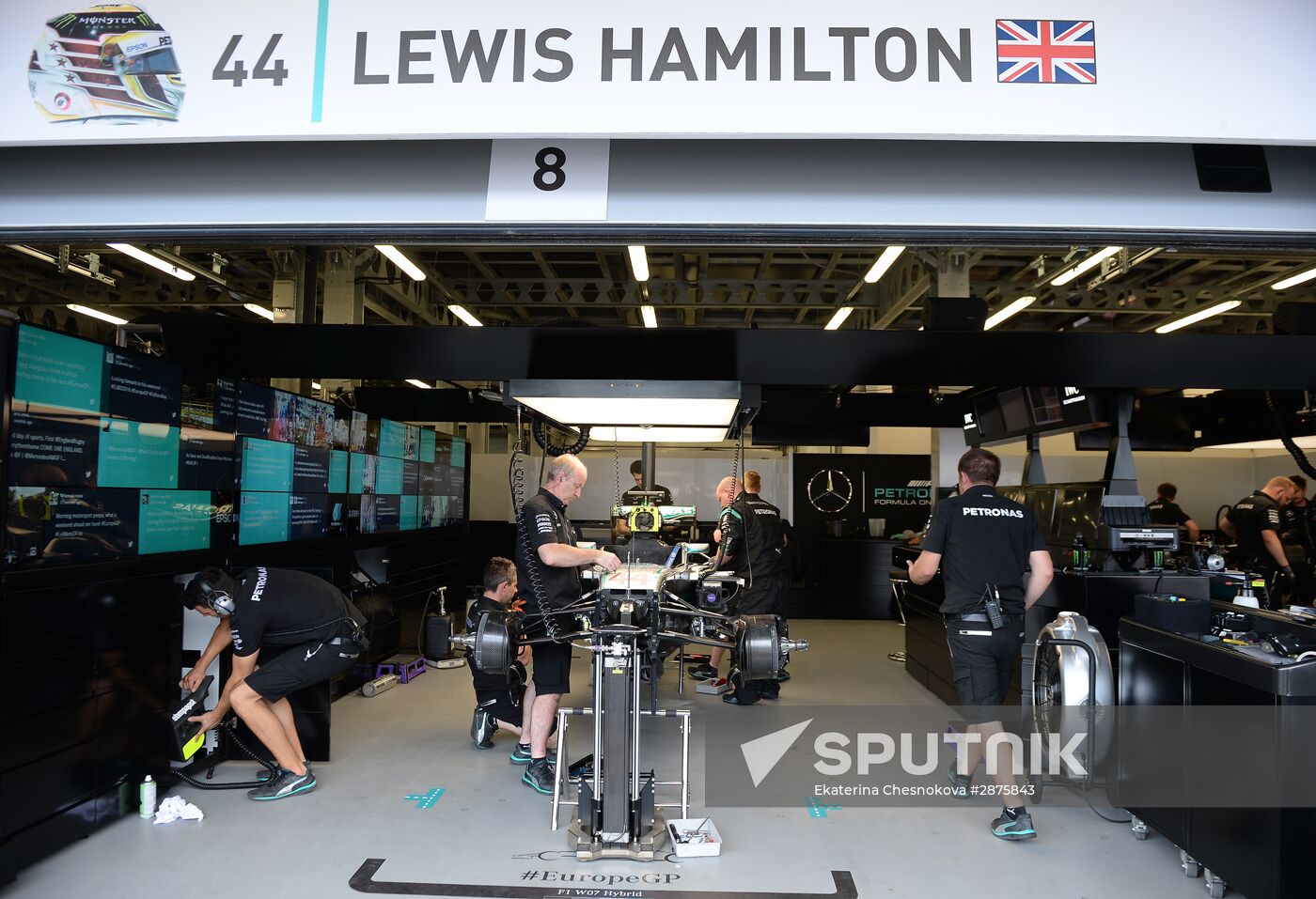 Car racing. Formula 1 Grand Prix of Europe. Qualification