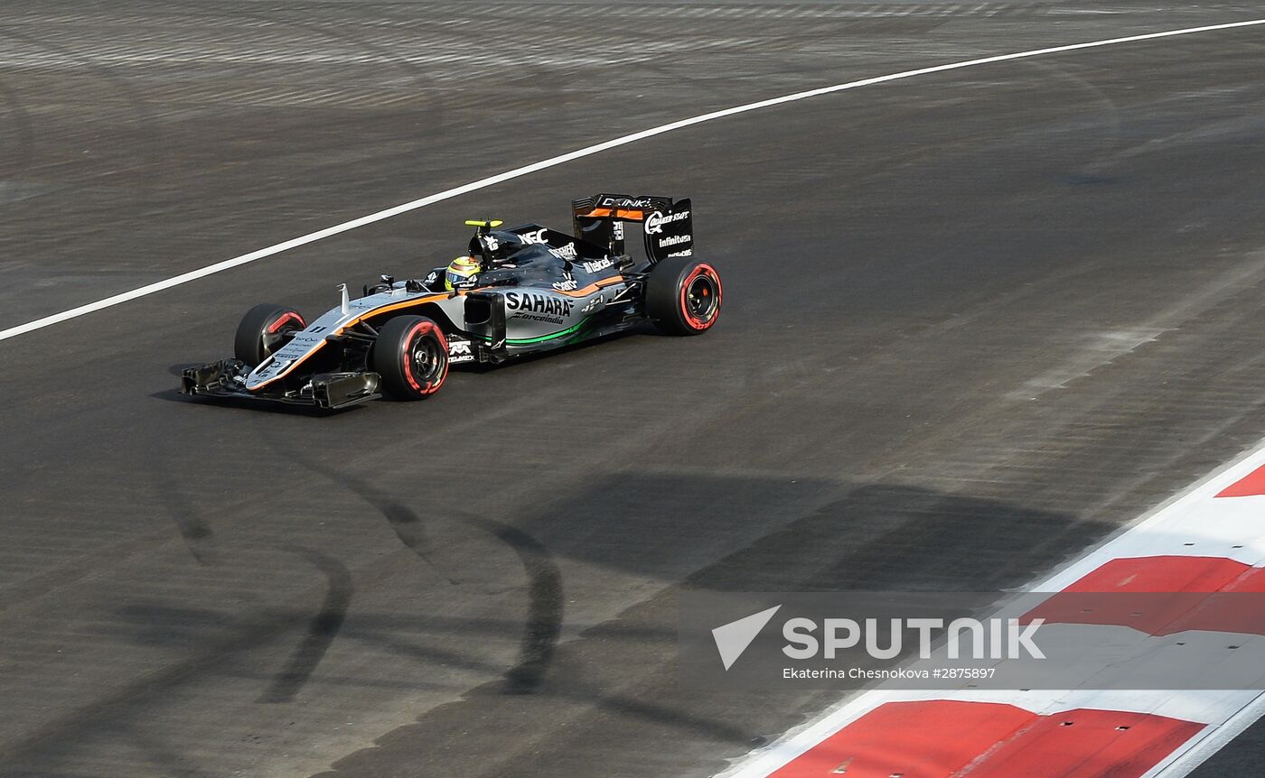 Car racing. Formula 1 Grand Prix of Europe. Qualification