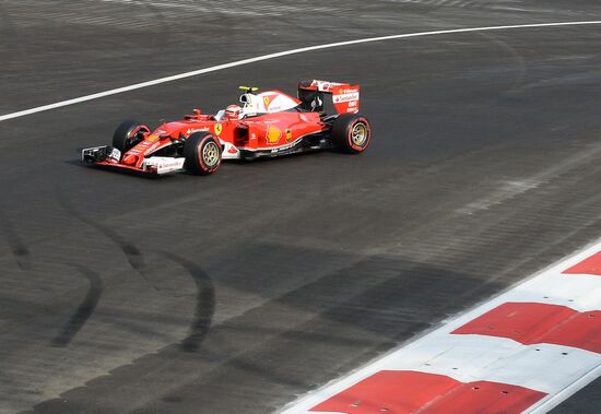 Car racing. Formula 1 Grand Prix of Europe. Qualification