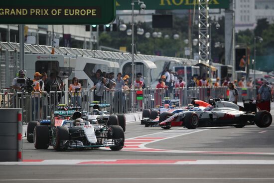 Car racing. Formula 1 Grand Prix of Europe. Qualification