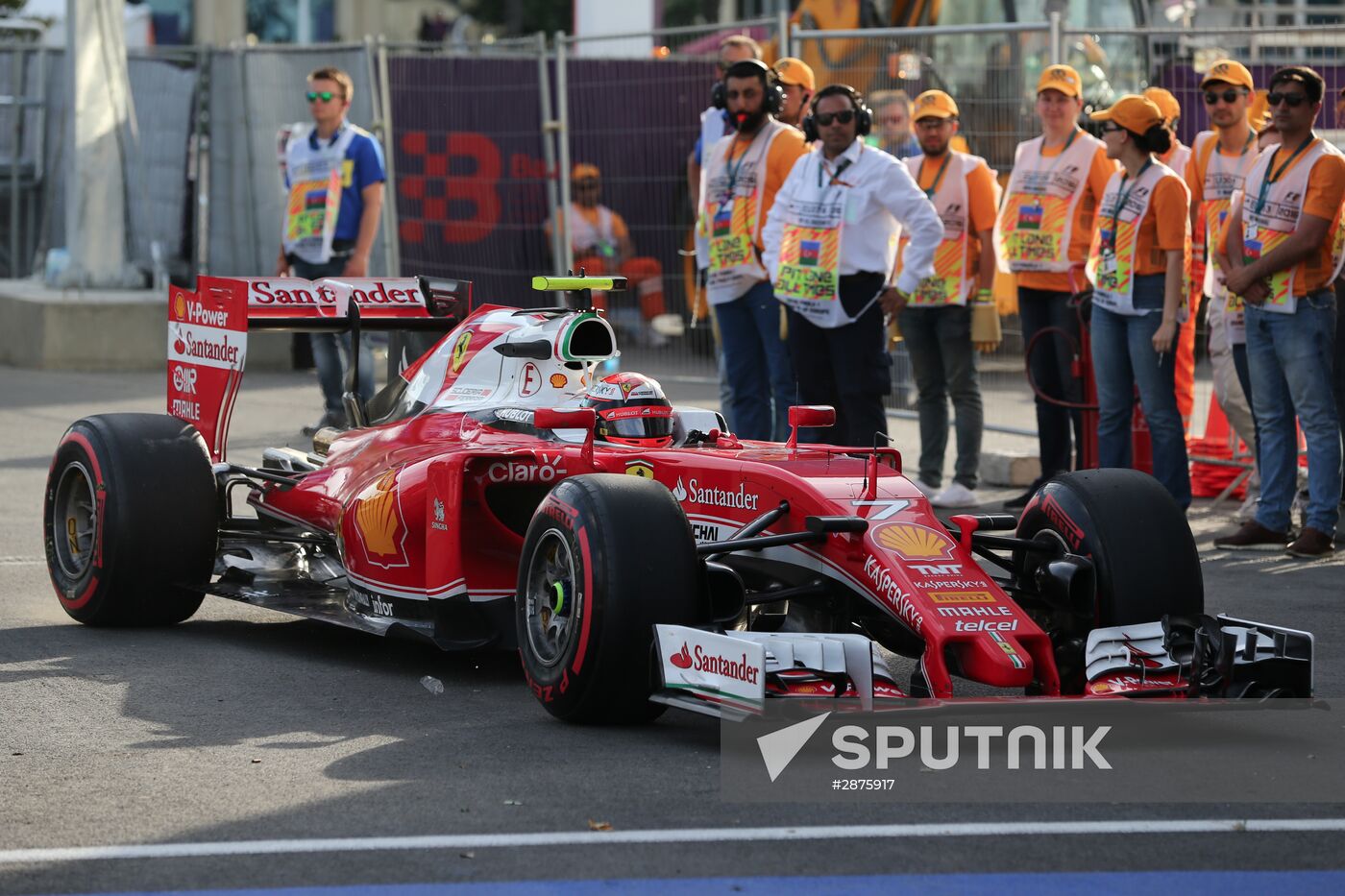 Car racing. Formula 1 Grand Prix of Europe. Qualification