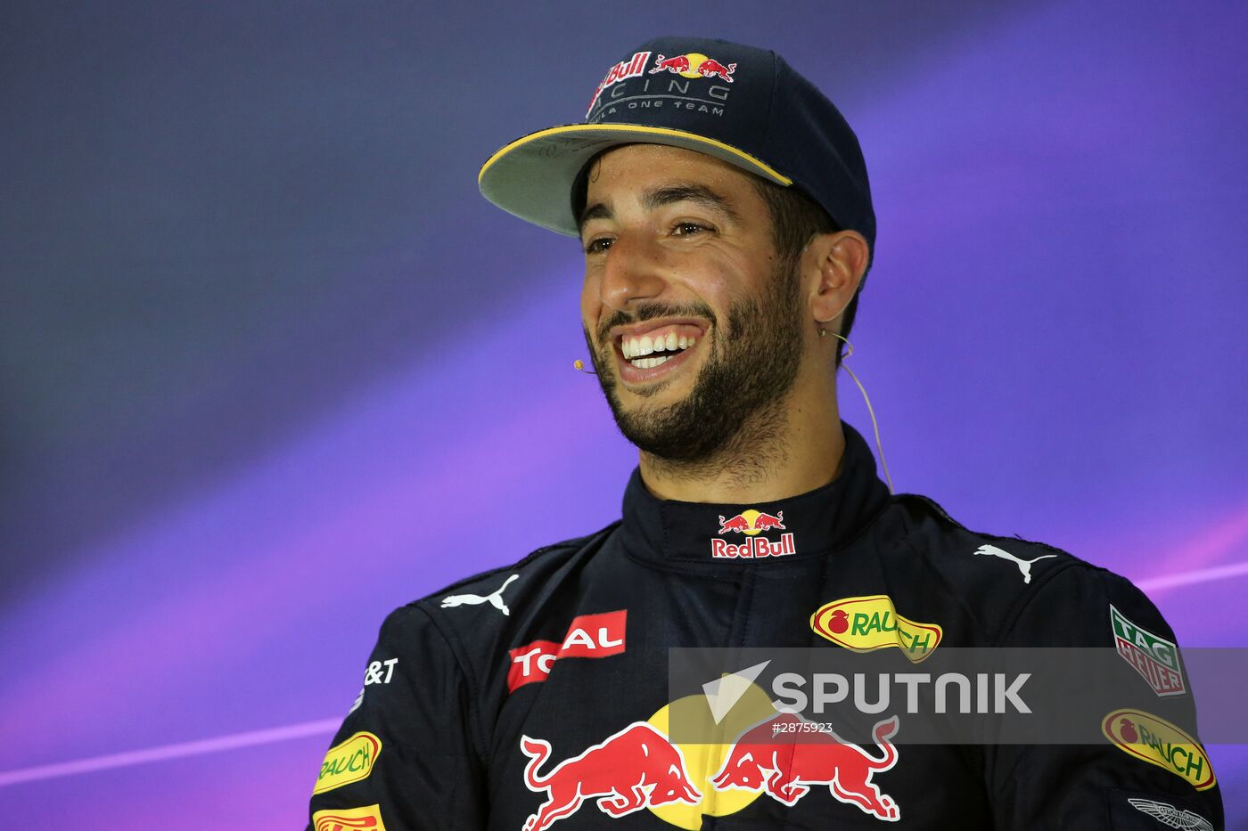 Car racing. Formula 1 Grand Prix of Europe. Qualification