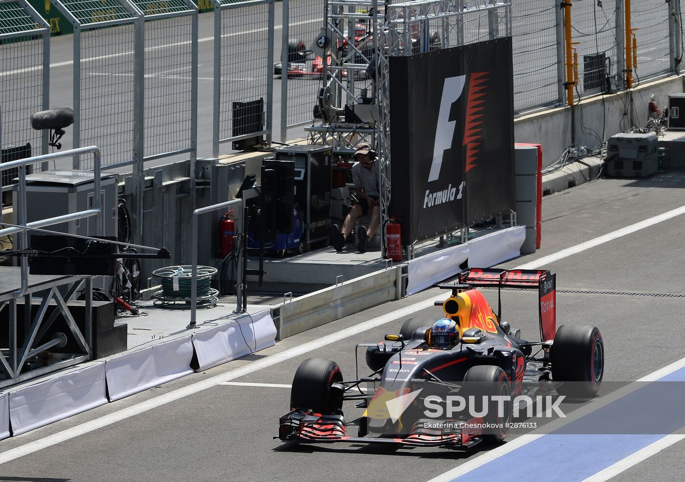 Car racing. Formula 1 Grand Prix of Europe. Qualification