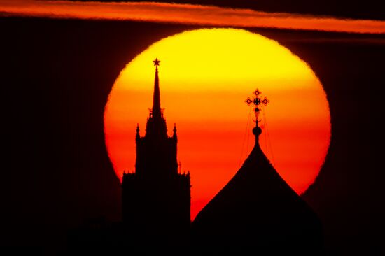 Sunrise in Moscow