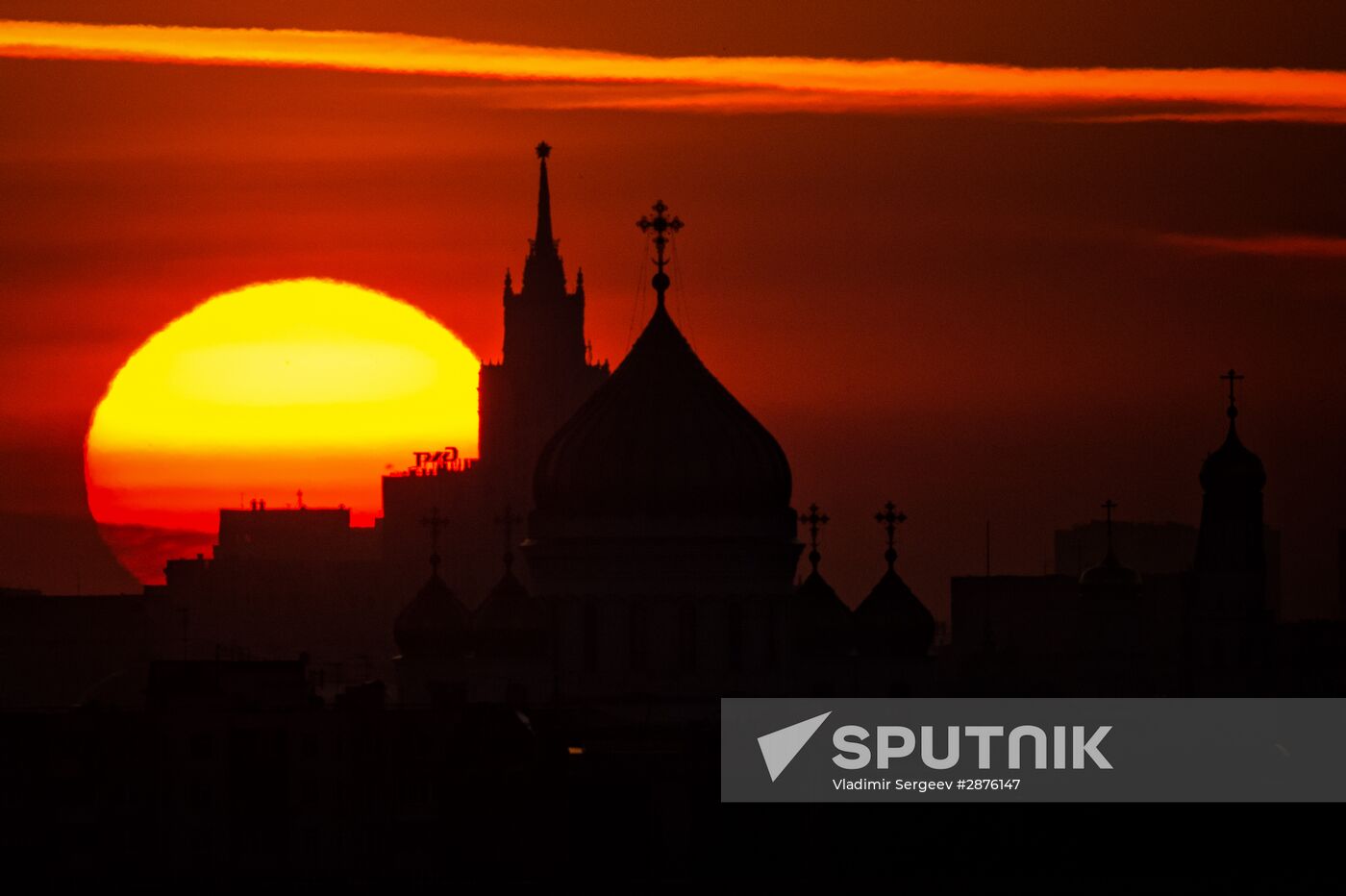 Sunrise in Moscow