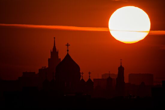Sunrise in Moscow