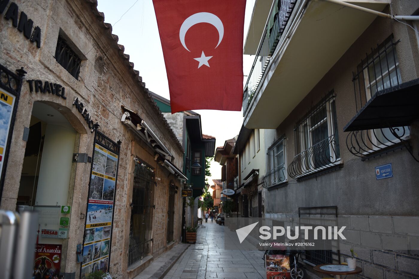 Russian tourists' flow drops at Turkish resorts