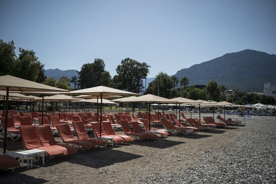 Russian tourists' flow drops at Turkish resorts