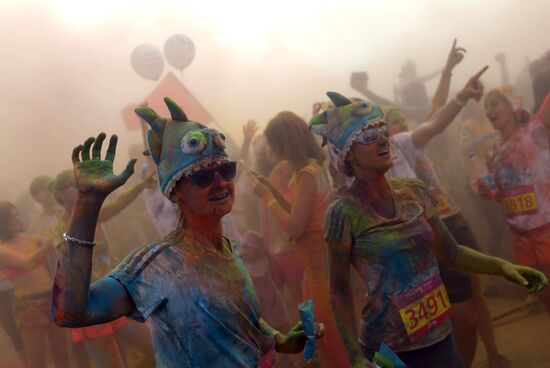 Color race in Moscow