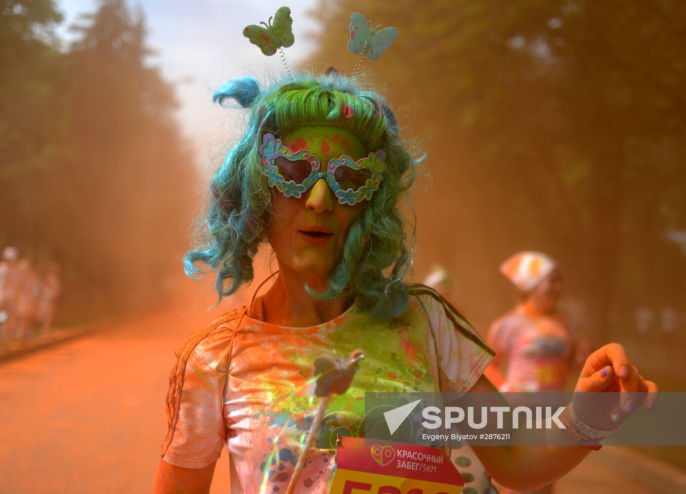 Color race in Moscow