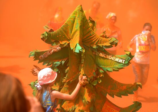 Color race in Moscow