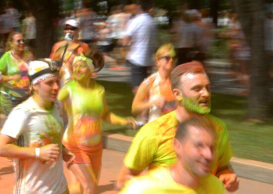 Color race in Moscow