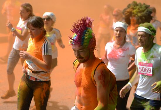 Color race in Moscow