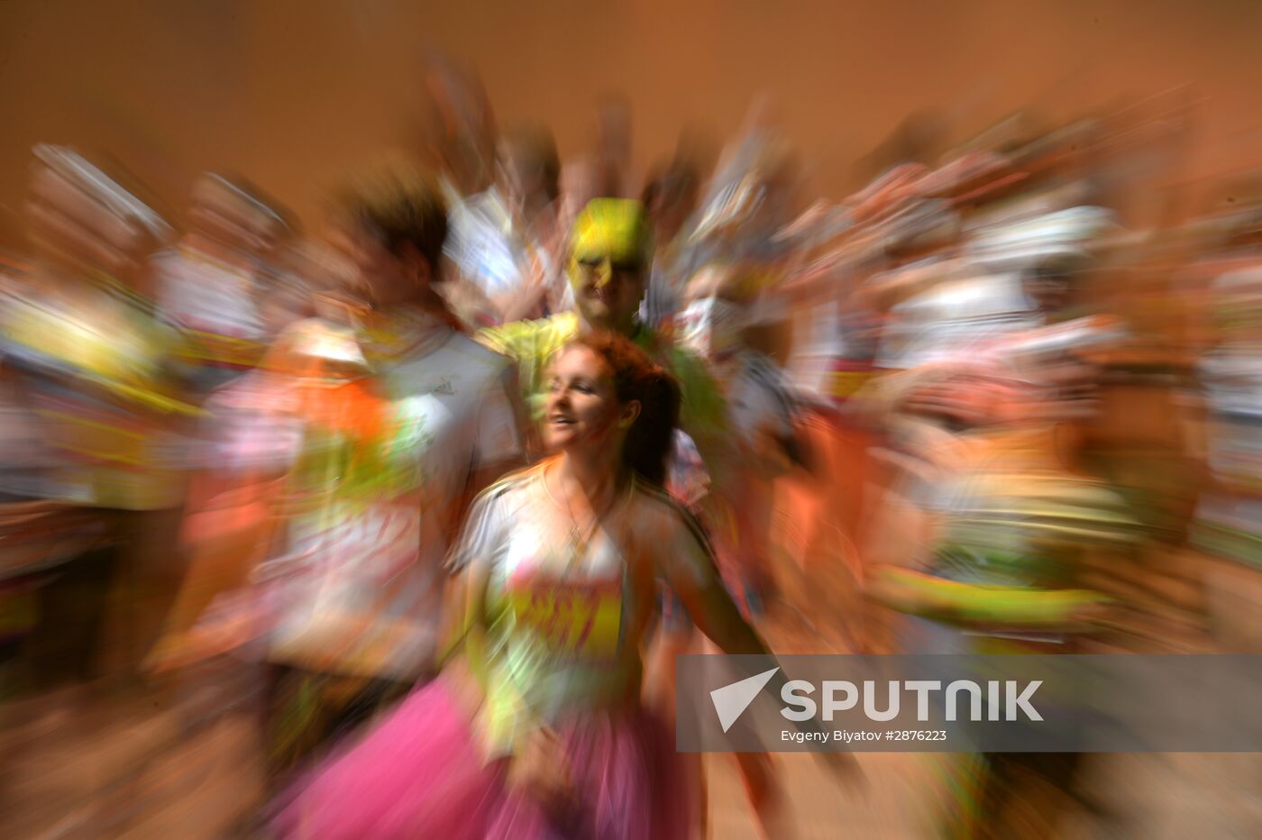 Color race in Moscow