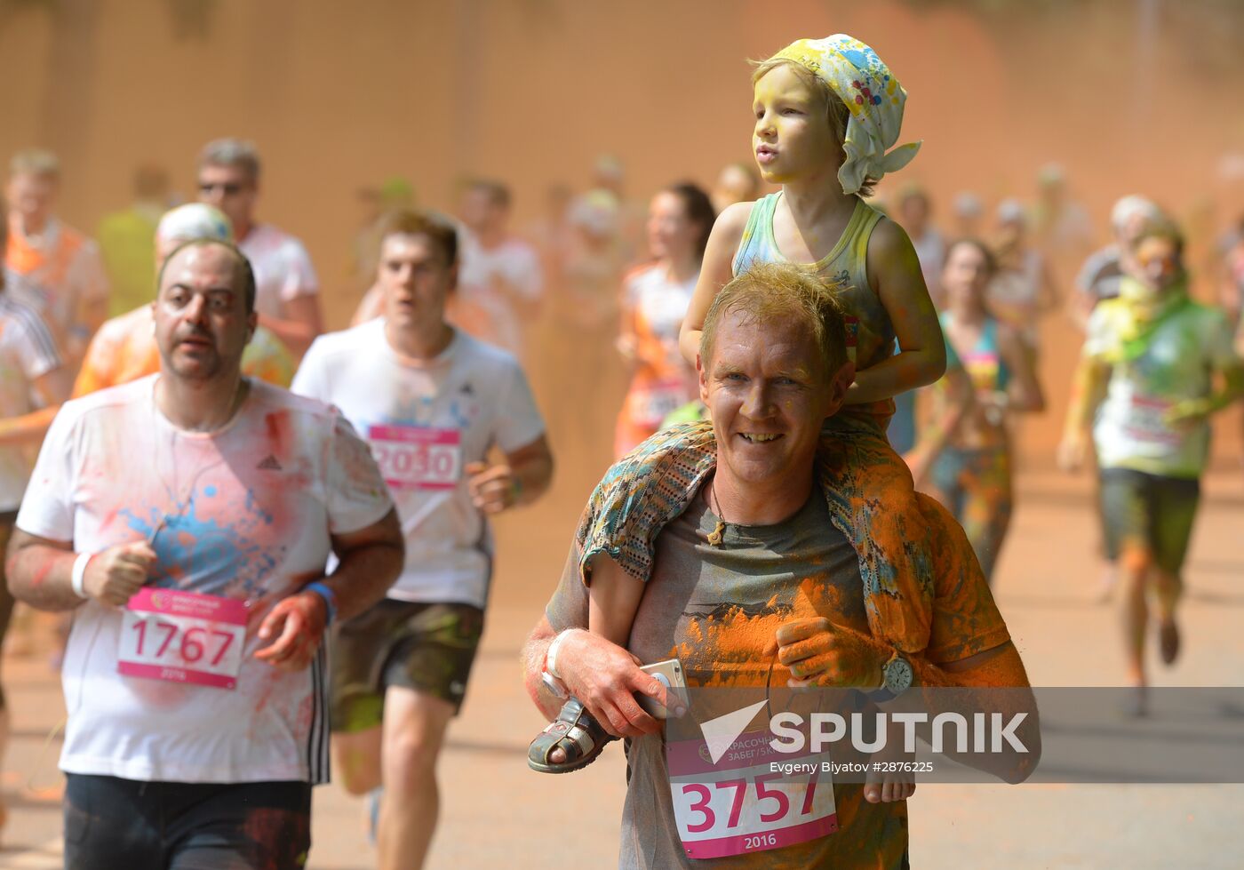 Color race in Moscow