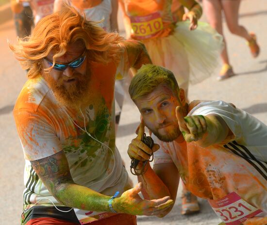 Color race in Moscow