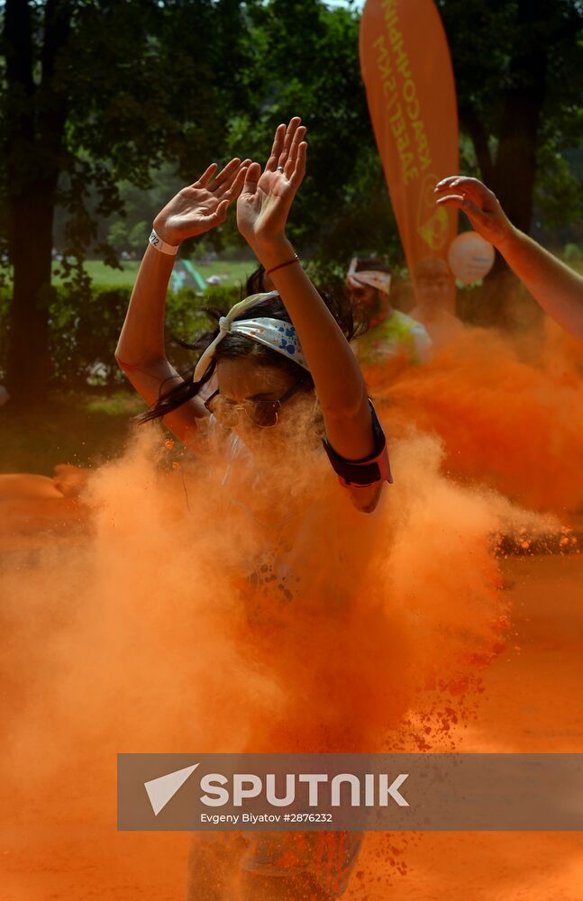 Color race in Moscow