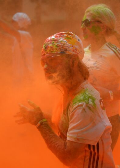 Color race in Moscow