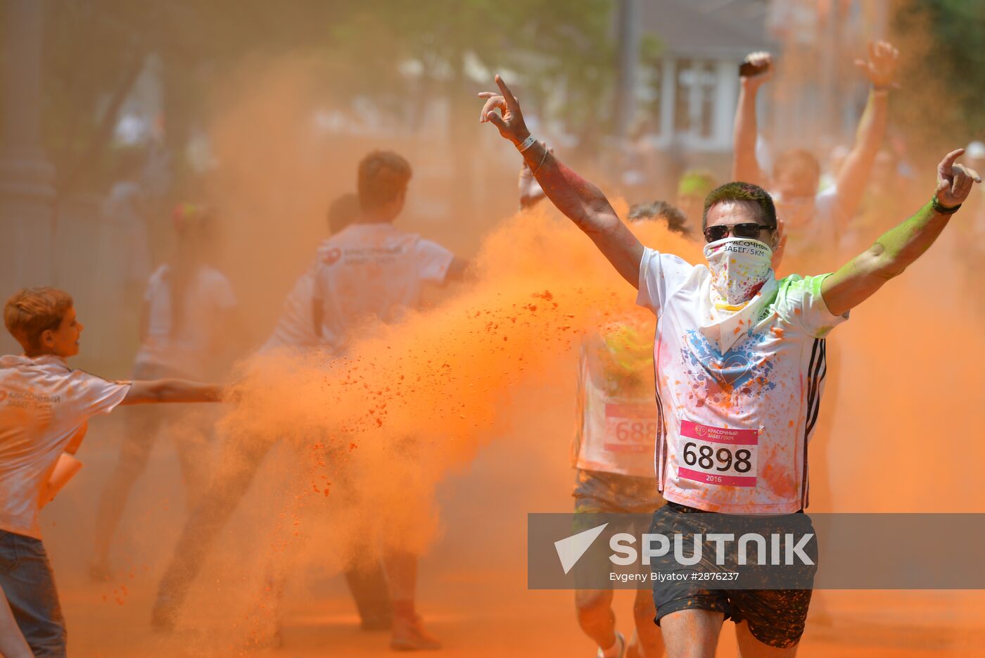 Color race in Moscow