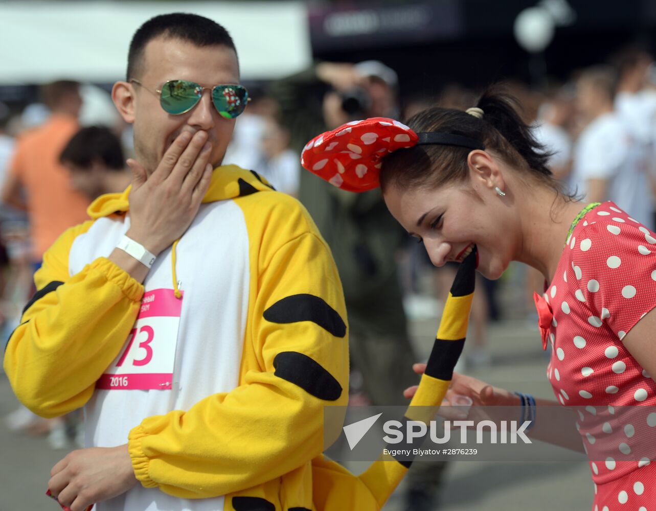 Color race in Moscow